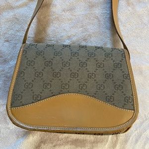Vintage Gucci crossbody shoulder handbag purse